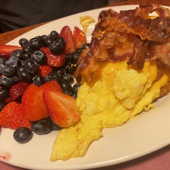 Broadway Diner - Breakfast Tower - Diners Near Me - Summit, New Jersey