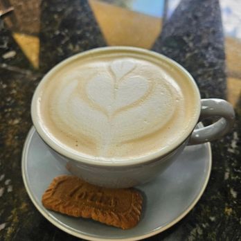 Tata's Cafe - Breakfast & Brunch Near Me - Hawthorne, California