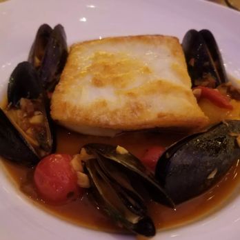 Gordon Ramsay Hell’s Kitchen - Halibut with mussels - Bars Near Me - Mashantucket, Connecticut