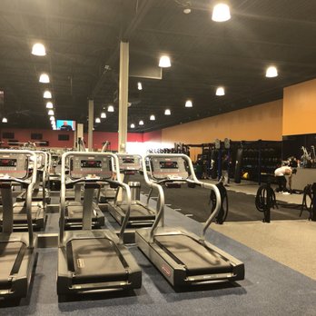 Crunch Fitness - Dearborn - Gyms Near Me - Dearborn, Michigan Crunch Fitness - Dearborn - Gyms Near Me - Dearborn, Michigan