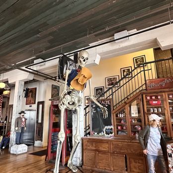 Acme Feed & Seed - Bars Near Me - Nashville, Tennessee