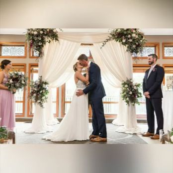 Cliffbreakers Events - Have your wedding and your reception at the same venue. - Venues & Event Spaces Near Me - Rockford, Illinois
