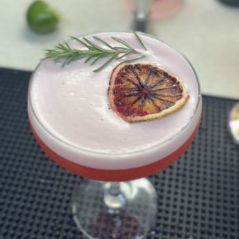 Pretty Pours Mobile Bar - Campari Gin Sour - Bartenders Near Me Pretty Pours Mobile Bar - Campari Gin Sour - Bartenders Near Me