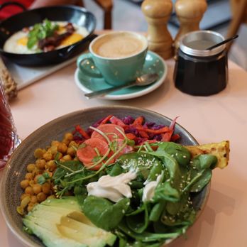 Karma Food - "Take me to paradise bowl" and "Eggs - Sunny Side Up" - Vegan Near Me - Vienna, 9