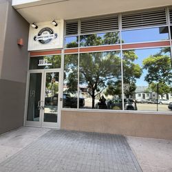 Simply Gainz Gym - Front of building