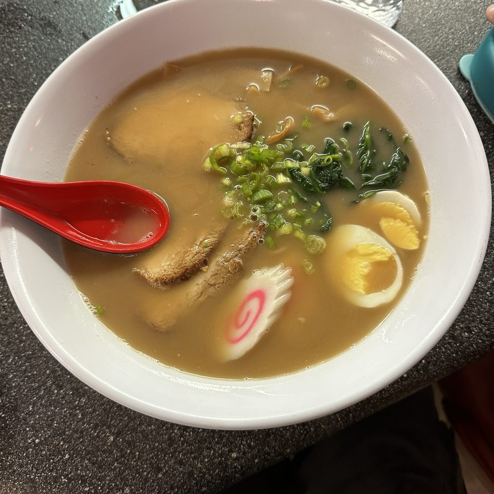 Tonkotsu Mega ramen Tonkotsu Mega ramen
