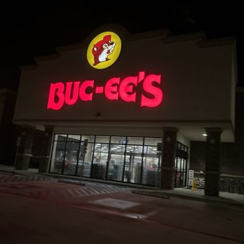 Buc-ee's - 5am stop for breakfast - Gas Stations Near Me - Robertsdale, Alabama