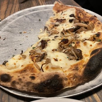 Old Town Tap - Mushroom Pizza - Pizza Near Me - Truckee, California