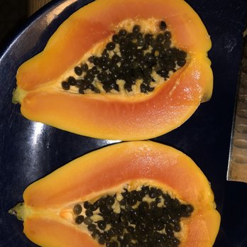 Kumu Farms - Papaya - Farmers Market Near Me - Kaunakakai, Hawaii