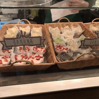 Funny Face Bakery - Cupcakes Near Me - New York, New York