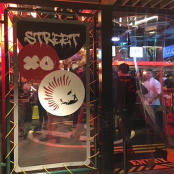 Street Xo - Entrance - Gastropubs Near Me - Madrid, M Street Xo - Entrance - Gastropubs Near Me - Madrid, M