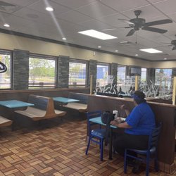 Bud's Chicken and Seafood - Inside seating.