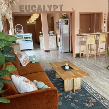 Eucalypt Cake Artistry & Cafe - Bakeries Near Me - Tonawanda, New York