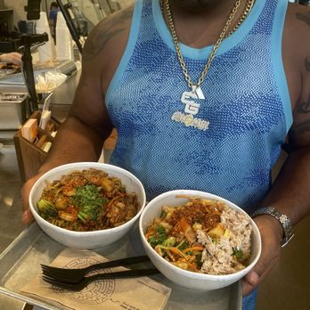 honeygrow - Salad Near Me - Peabody, Massachusetts