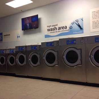 Thomas Laundromat - Totally tubular dude ... - Laundromat Near Me - Orlando, Florida
