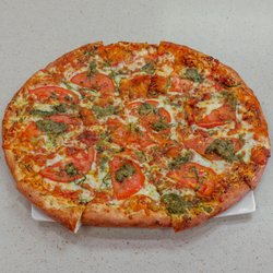 Farmers Barn Pizzeria - Margherita Pizza