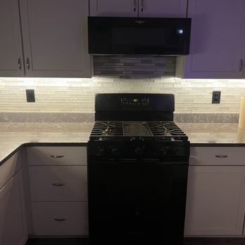 McLaughlin Electrical Services - Under cabinet lighting. - Electricians Near Me - Oriental, North Carolina McLaughlin Electrical Services - Under cabinet lighting. - Electricians Near Me - Oriental, North Carolina
