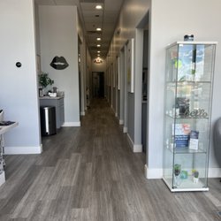 Happy Valley Dental Studio - Hall