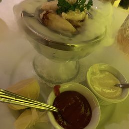 Dungeness Crab Cocktail - Delish, I love crab!!! Dungeness Crab Cocktail - Delish, I love crab!!!
