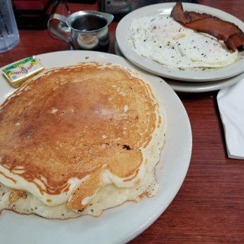 Counter Cafe East - Breakfast & Brunch Near Me - Austin, Texas
