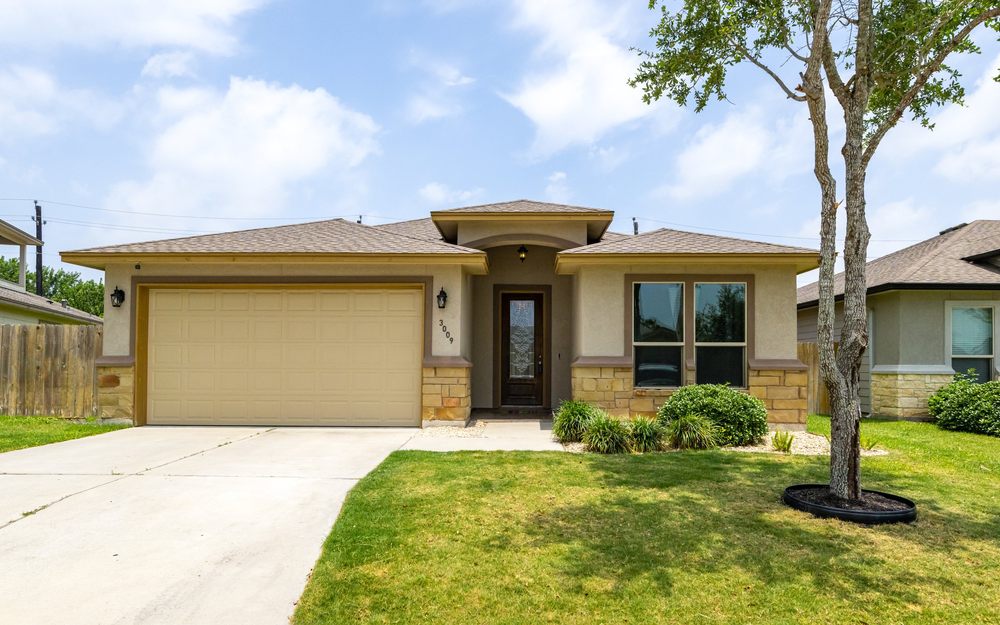 LINDSEY BRYANT KELLER WILLIAMS Updated August 2024 4518 Everhart