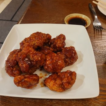 40 West Cafe - Korean fried chicken - Sushi Bars Near Me - Vernon, Connecticut