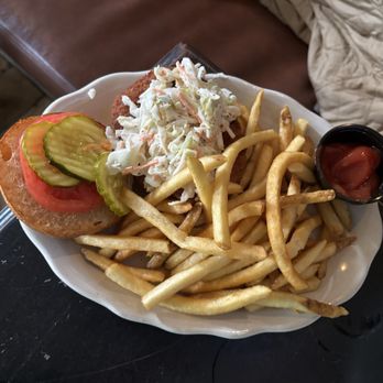 White Star Bar - Crispy Chicken Sandwich - Burgers Near Me - Jersey City, New Jersey White Star Bar - Crispy Chicken Sandwich - Burgers Near Me - Jersey City, New Jersey