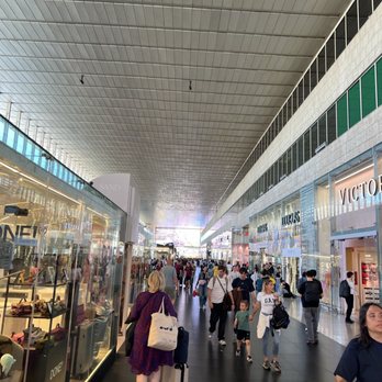 Stazione Termini - Train Stations Near Me - Rome, RM