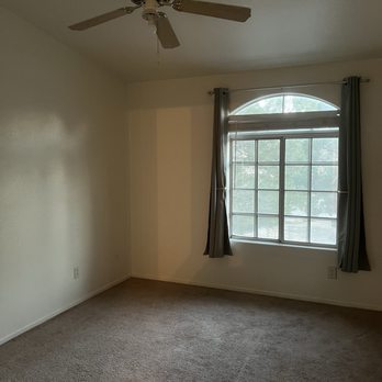 Aussie Got It - Windows, carpet and fan dust! It was filthy! - Home Cleaning Near Me - Las Vegas, Nevada