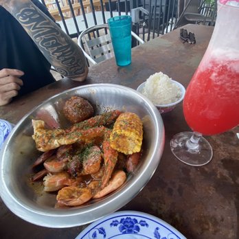 Crawfish King - Strawberry daiquiri & combo 2 - Laotian Near Me - Live Oak , Texas