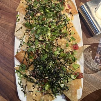 Yard House - Poke Nachos - Bars Near Me - Pasadena, California