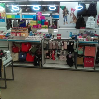 Old Navy - Counter - Women's Clothing Near Me - St Cloud, Minnesota Old Navy - Counter - Women's Clothing Near Me - St Cloud, Minnesota