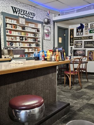 Waveland Cafe by null