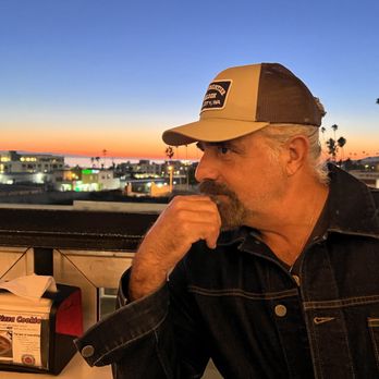 Transmission Brewing - Sunset at the most beautiful rooftop brewhaus! - Breweries Near Me - Ventura, California Transmission Brewing - Sunset at the most beautiful rooftop brewhaus! - Breweries Near Me - Ventura, California