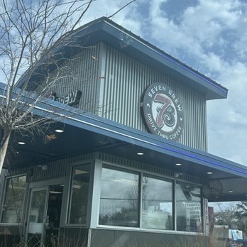 7 Brew Coffee - Coffee & Tea Near Me - Jacksonville, Florida