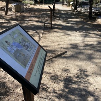 Murphys Community Park - Book page path - Parks Near Me - Murphys, California