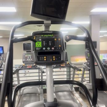 LA Fitness - This monitor was dangling by wires, someone adjusted it the best they could - Gyms Near Me - Boca Raton, Florida LA Fitness - This monitor was dangling by wires, someone adjusted it the best they could - Gyms Near Me - Boca Raton, Florida