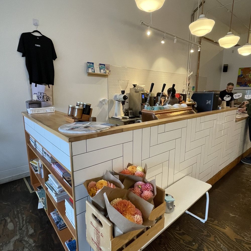 Hide + Seek Coffee - Counter - Coffee & Tea Near Me - Victoria, British Columbia