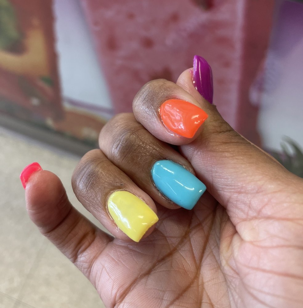 TOTALLY NAIL & TANNING Updated August 2024 1100 S Mount Vernon Ave, Colton, California