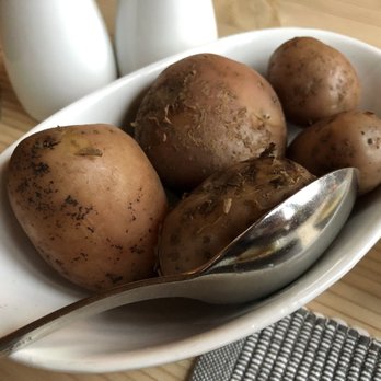 Fossheim Turisthotell - Perfectly baked and delicious potatoes - Hotels Near Me - Lom