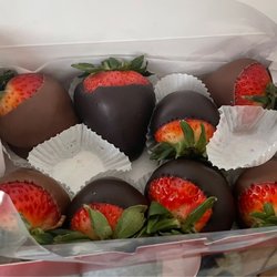 Sweet Designs Chocolatier - Valentine's Day milk and dark chocolate covered strawberries