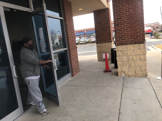 NAVY FEDERAL CREDIT UNION - Updated January 2026 - 14 Photos & 36