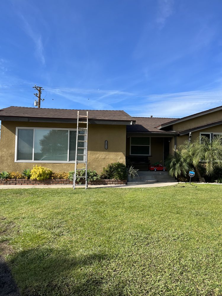 Slide of Roofers Paint