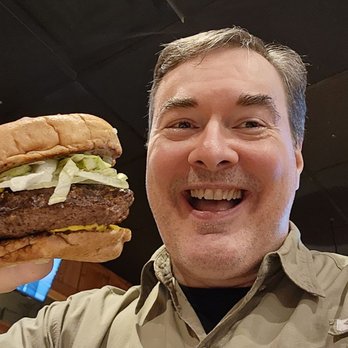 Boudreau & Thibodeau's Cajun Cookin' - Cheeseburger - Cajun/Creole Near Me - Houma, Louisiana