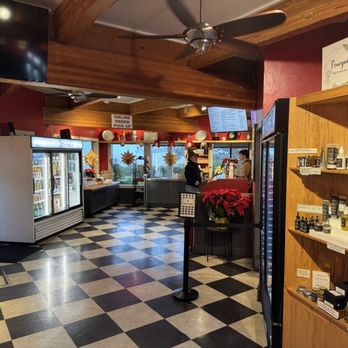 Trinks - Suuuuper Cute! - Coffee & Tea Near Me - Gualala, California