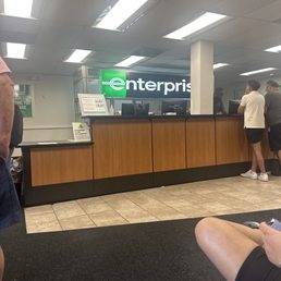 People waiting around and no employees. People waiting around and no employees.