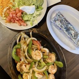 Shrimp fajitas Shrimp fajitas