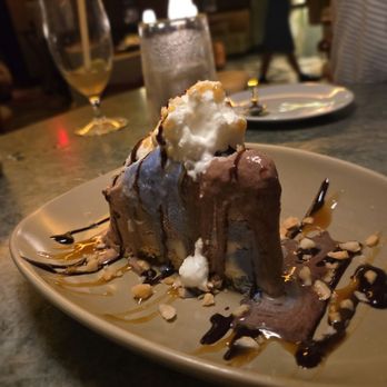 The Kini Room - Kini pie - Hawaiian Near Me - Honolulu, Hawaii The Kini Room - Kini pie - Hawaiian Near Me - Honolulu, Hawaii