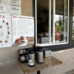 MOSI Bakery-Café & Gelateria - Spent a lot of time waiting here.