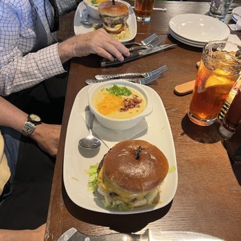 LongHorn Steakhouse - Steakhouses Near Me - Albuquerque, New Mexico